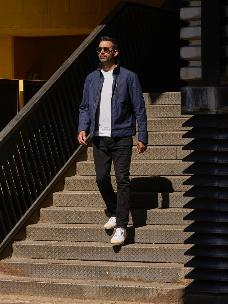 Prav is 6ft, has a 41" chest and wears a Large