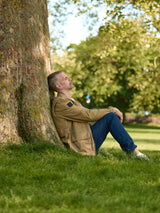 Stuart is 6ft 3, has a 43" chest and wears an Extra Large