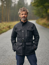 Chris is 5ft 9, has a 39” chest and wears a Medium